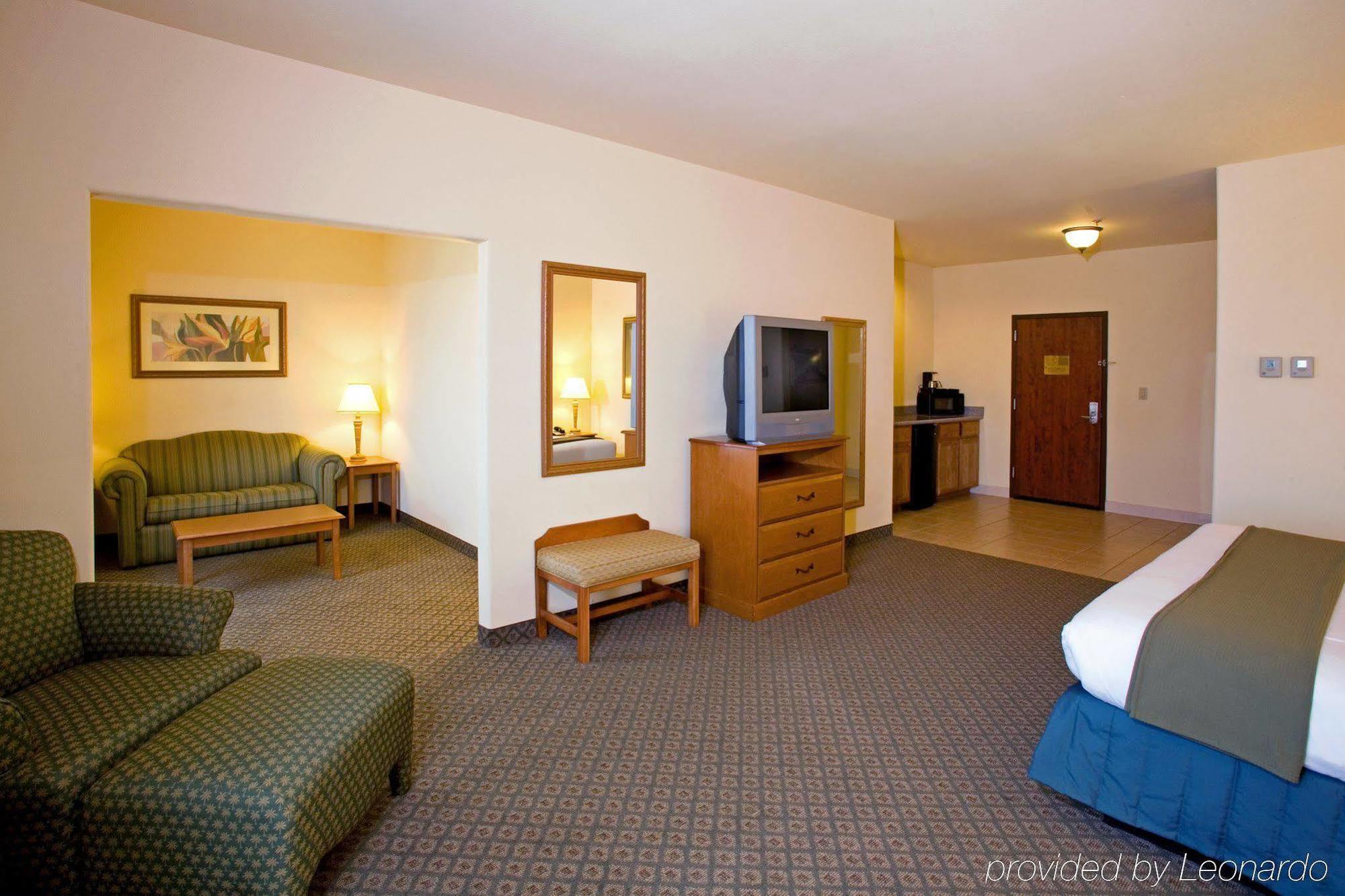 Holiday Inn Express Hotel & Suites Rio Grande City, An Ihg Hotel Kamer foto